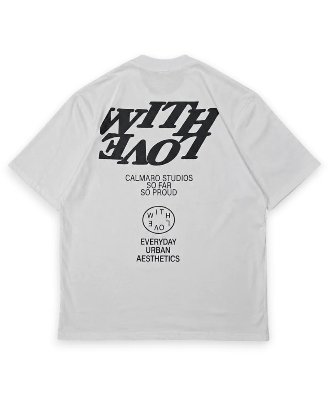 remera over ‘with love’ blanco